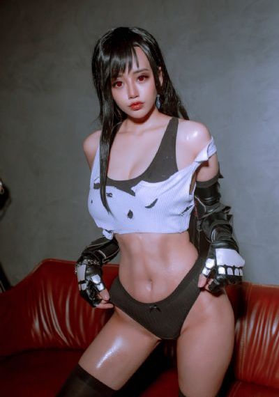新村晶